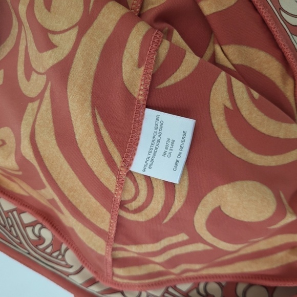 *Free with Purchase* BCBG MaxAzria Belted Tunic Top Abstract Blouse - Picture 7 of 11